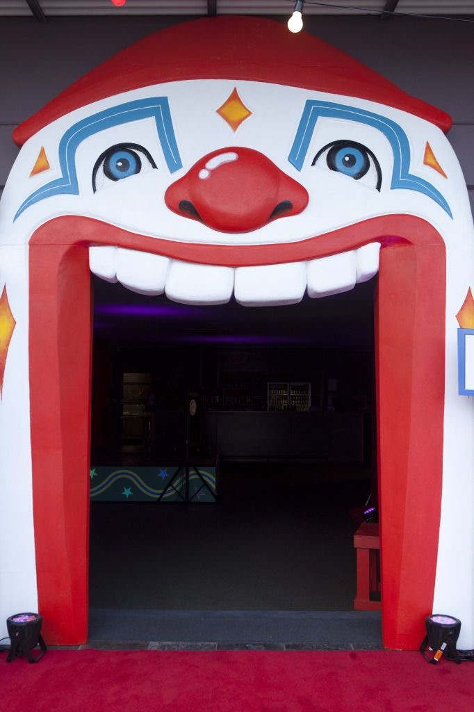 Circus 1